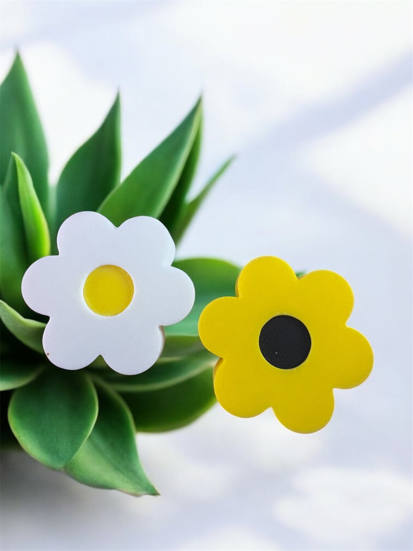 Flower straw topper includes (10 piece )