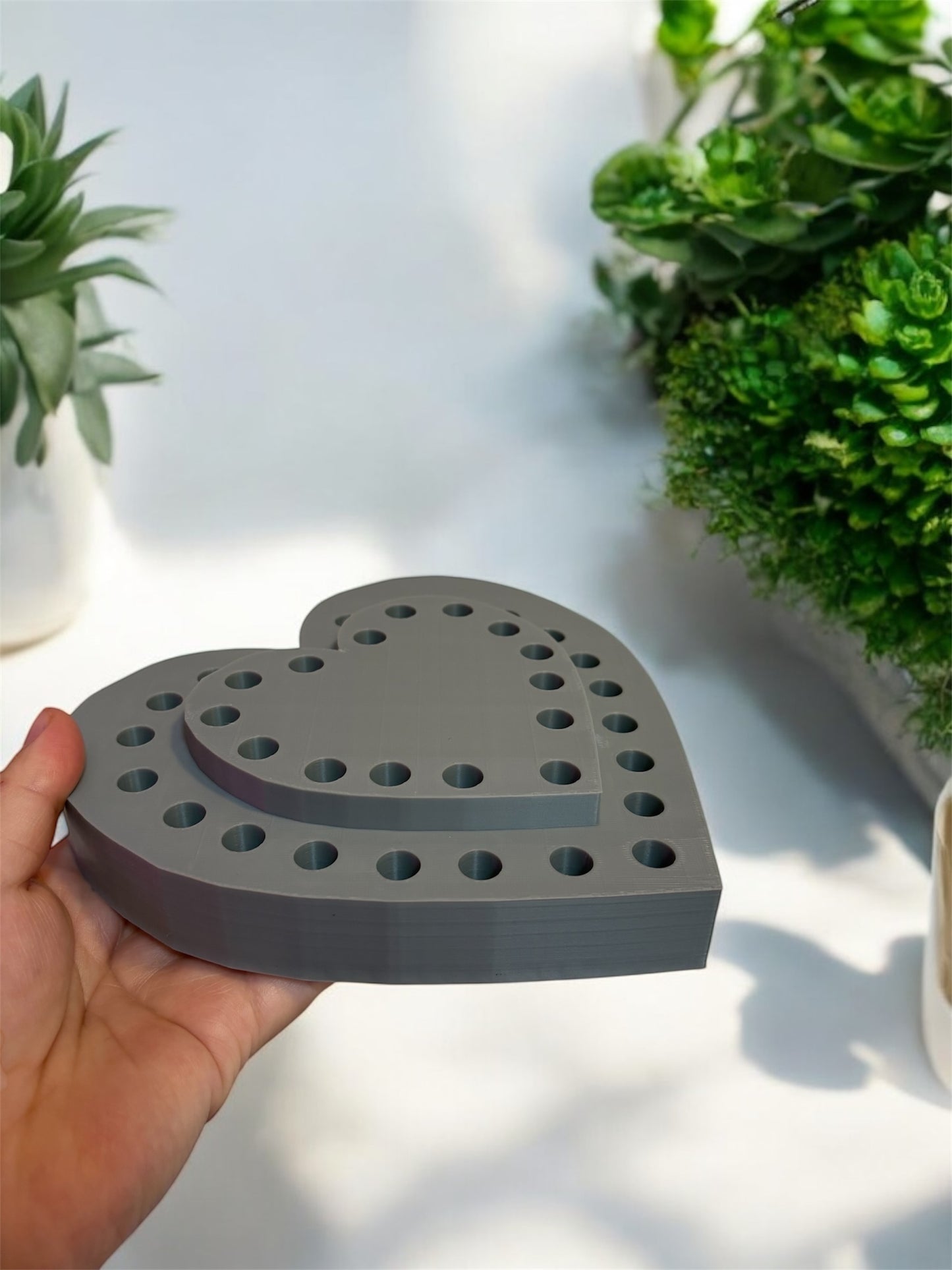 Heart pen display