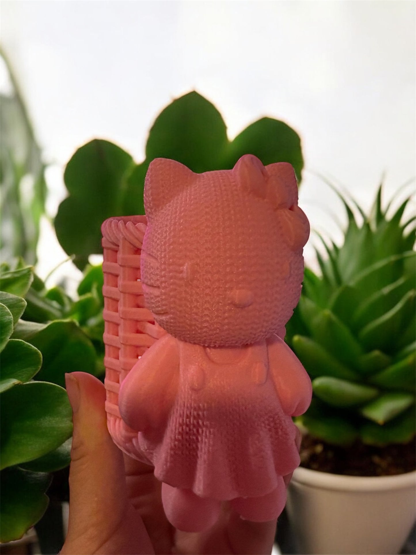 Hello kitty knitted effect pen holder