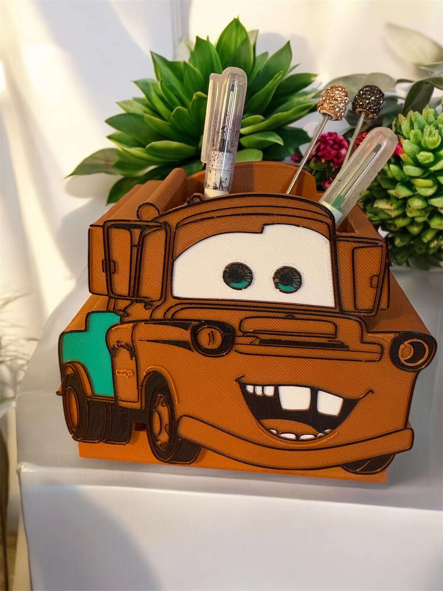 Mater pen holder