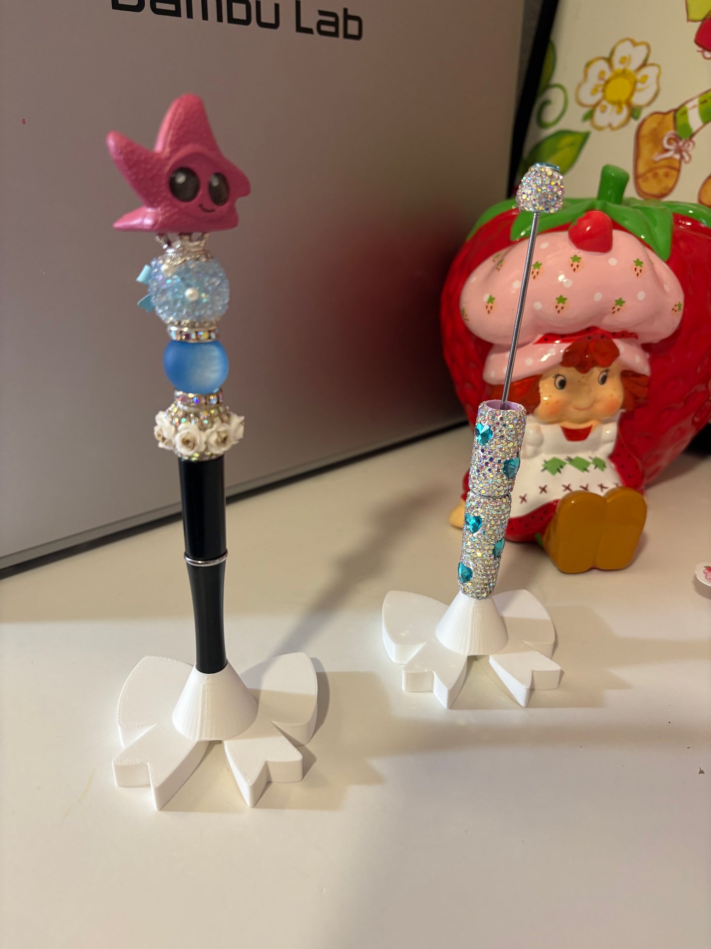 Bow single pen holder universal size ( contains one unit only )