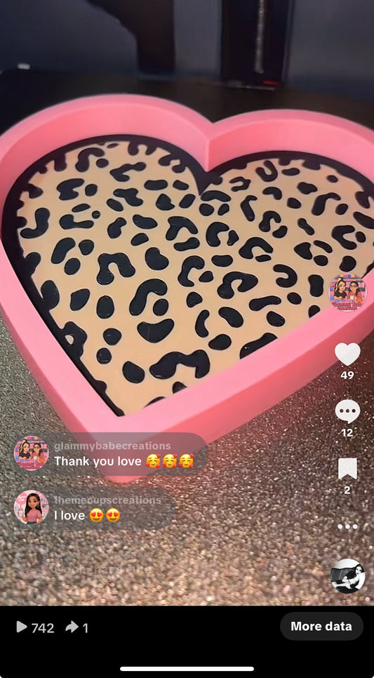Heart cheetah tray