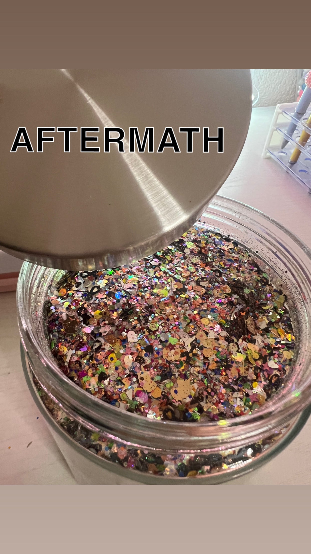 GLITTERS