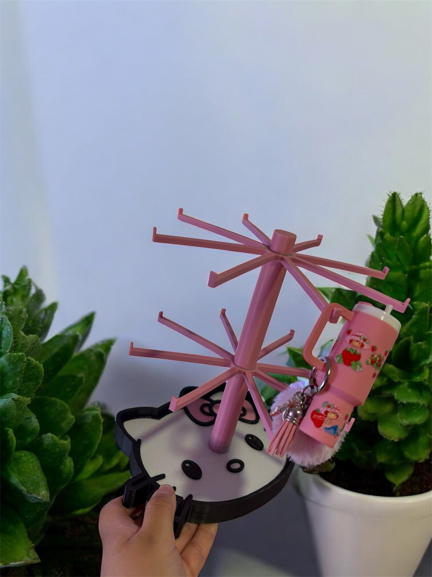 keychain Stands- request character in order box at checkout 😍