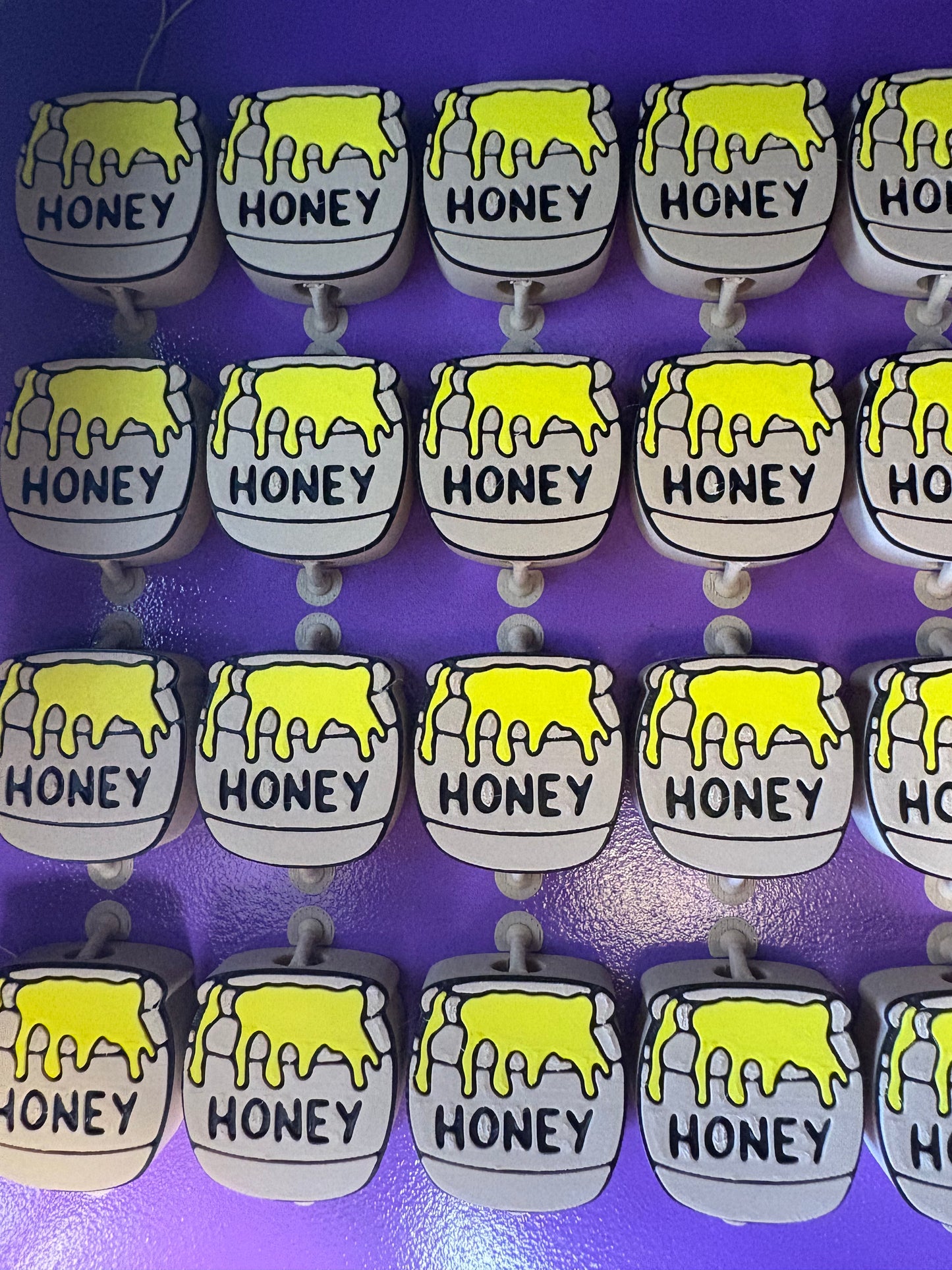 Honey pot strawtopper includes 15 units